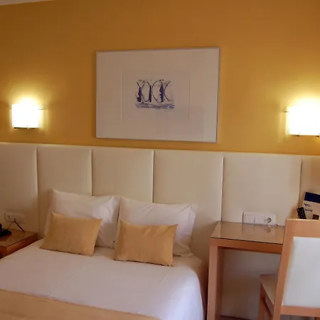 Mare Otel Nazaré